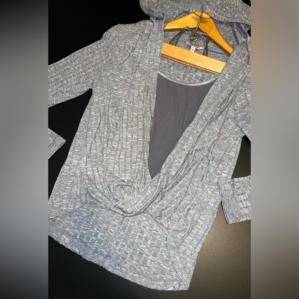 Juicy Couture Gray Ribbed Y2K Hooded Faux Wrap Lightweight Top Size M EUC